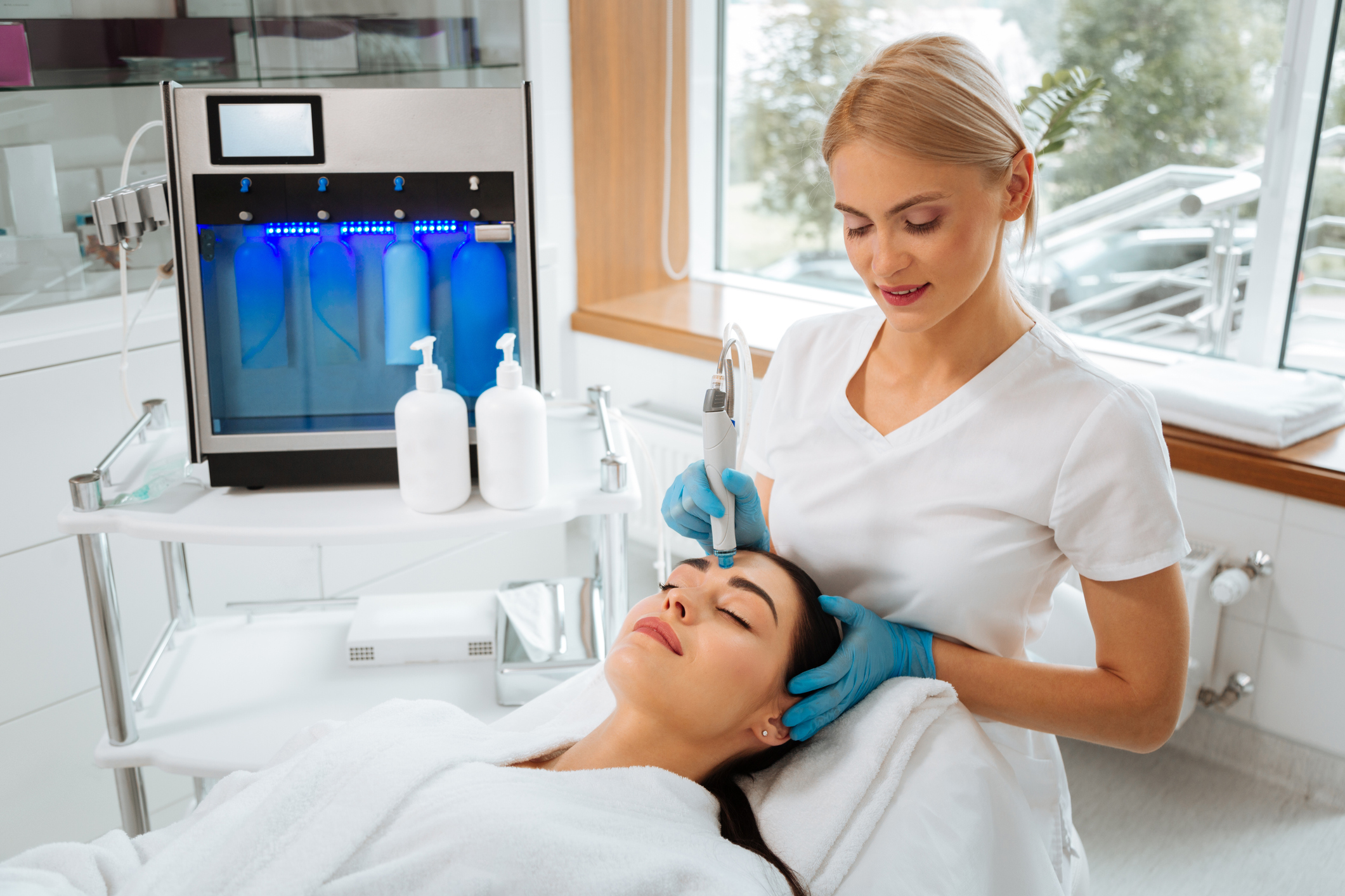 The Edge Hydrafacial from Laser Resellers