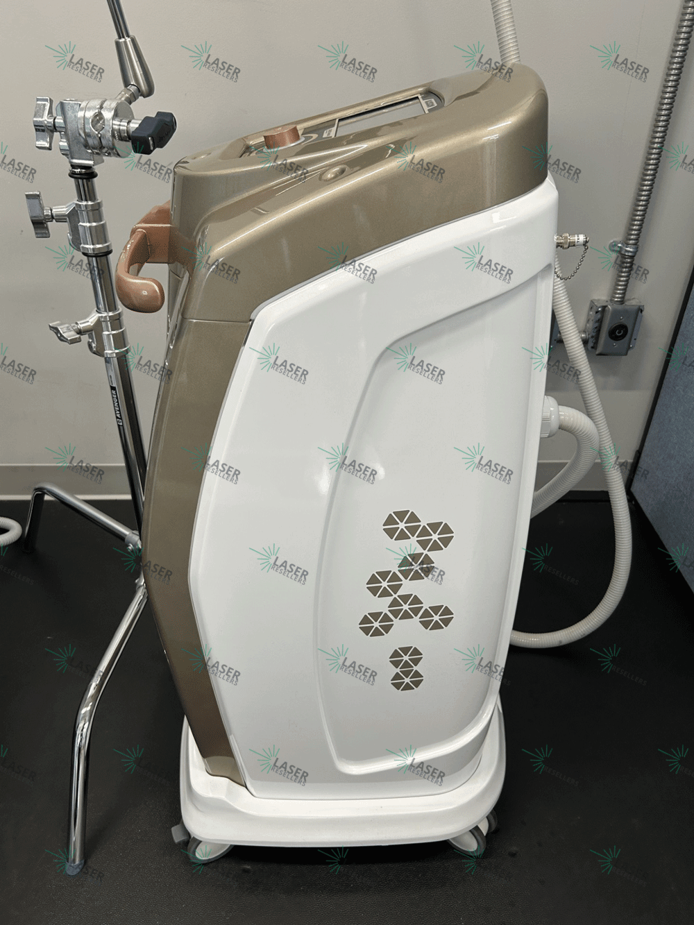 2024 Sebers Blossom TMS Therapy System - Image 4